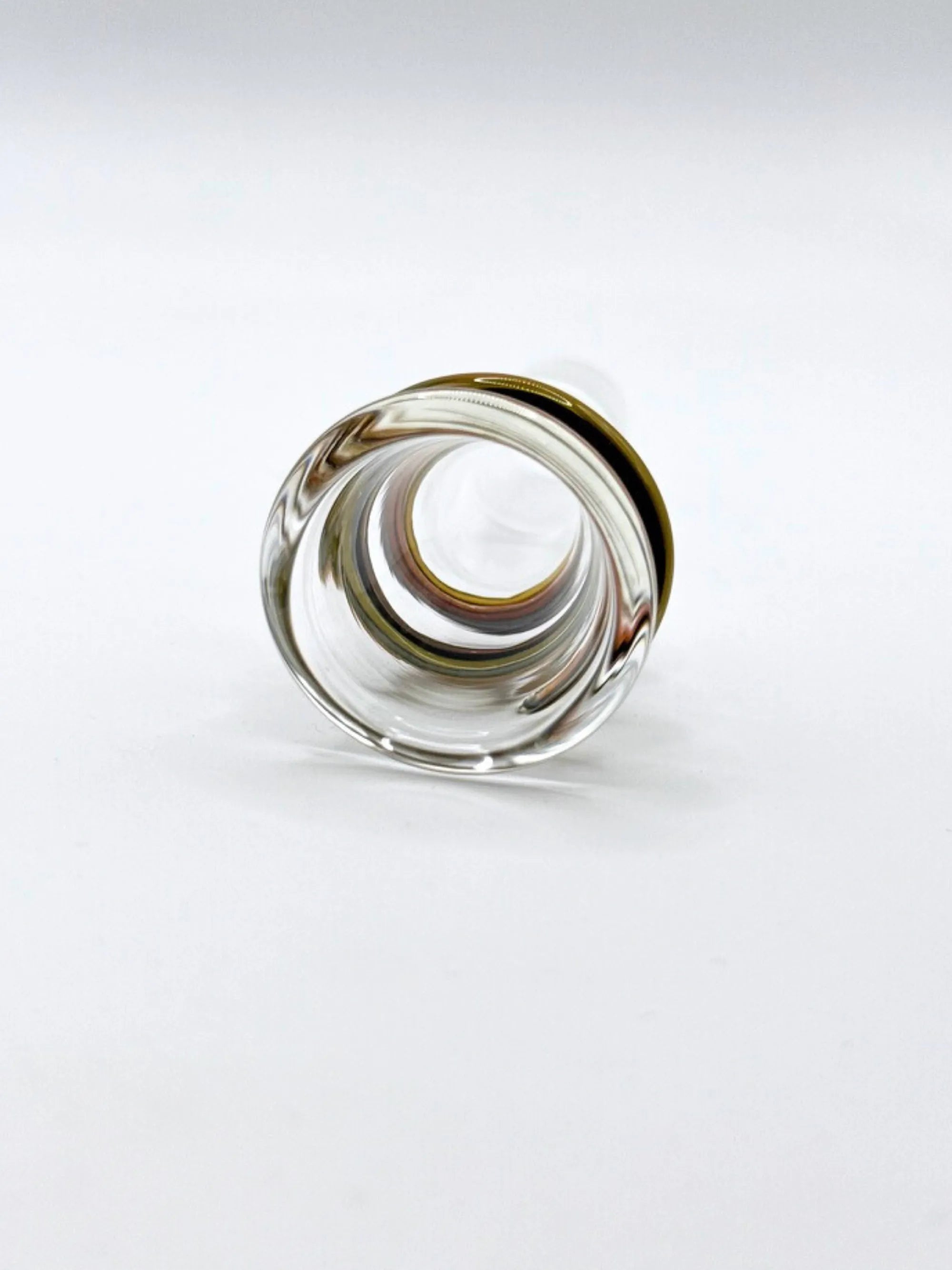Detailaufnahme des EHLE Turbo-Köpfchens mit farbiger Spirale, robustes und geschmacksneutrales Borosilikatglas.