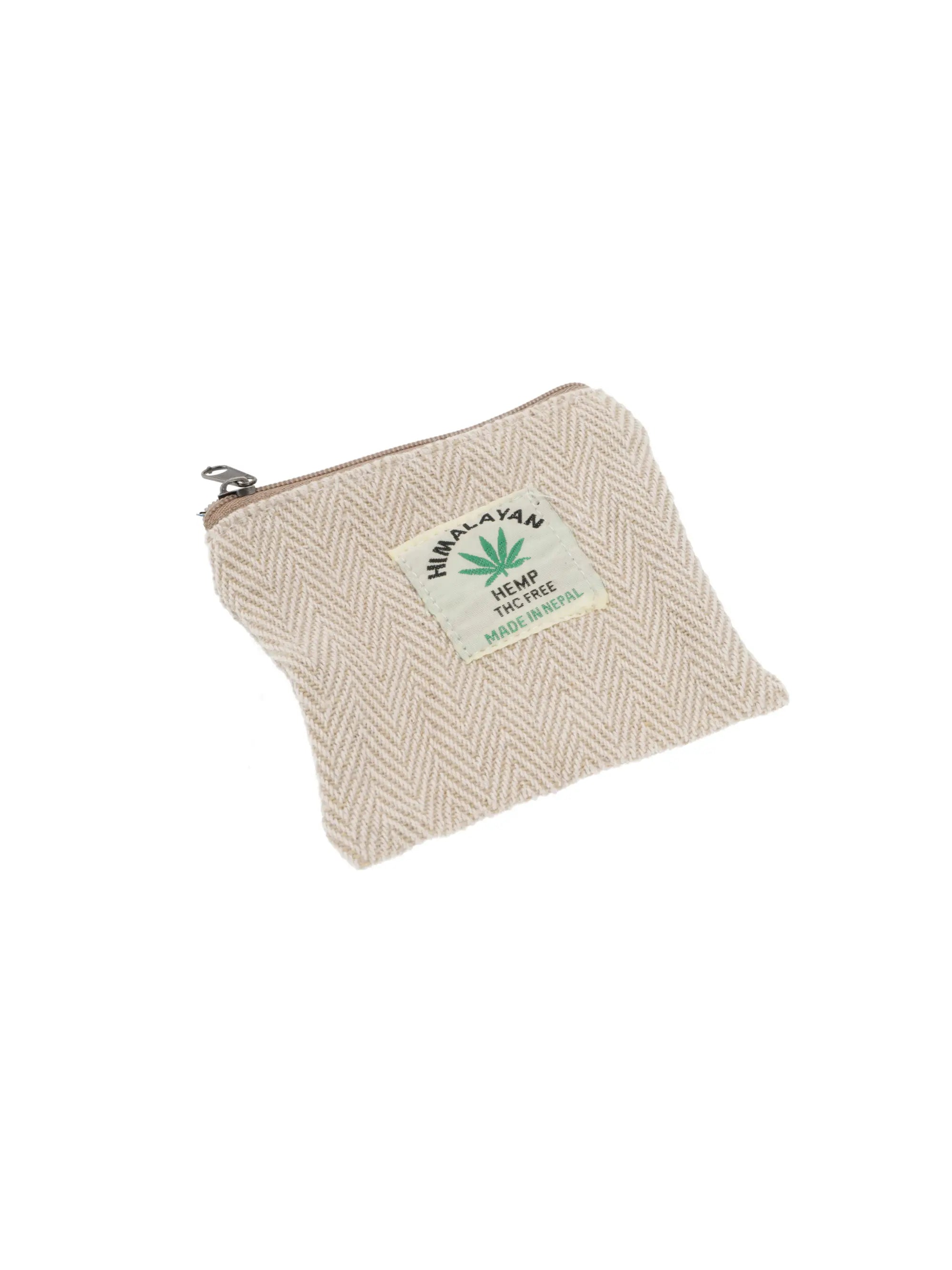 Ethno Portemonnaie aus Stoff in Beige im kompakten Format 10 x 10 cm, leicht und praktisch für unterwegs.