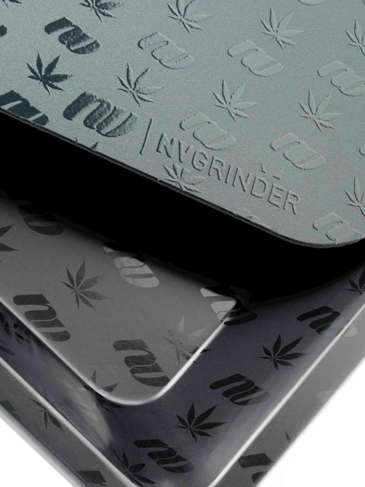 NV Metal Rolling Tray aus robustem Metall mit Magnetdeckel. Kompakt, praktisch und passend für die NV Bag.