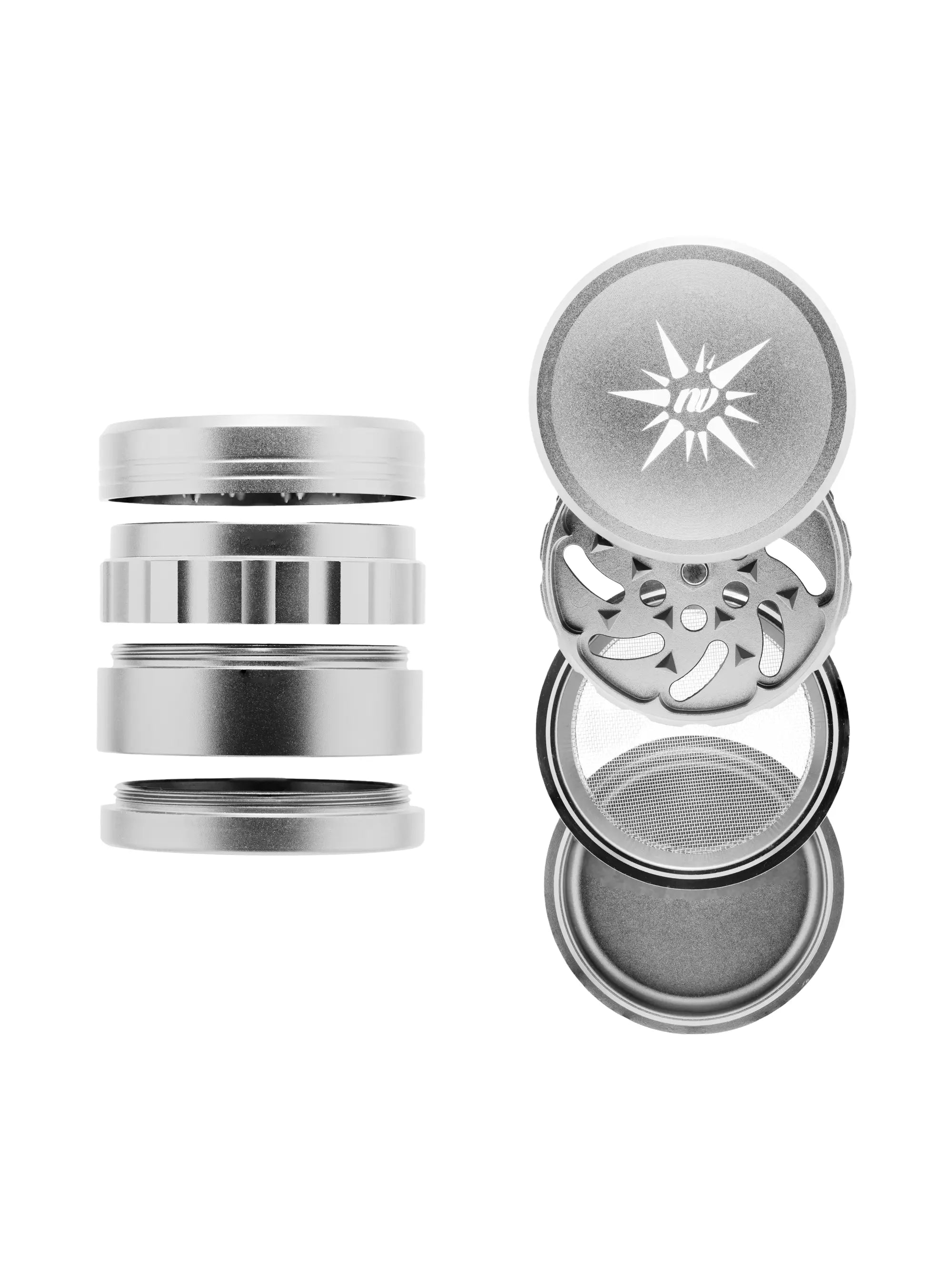 NV Spike Grinder Ø 50 mm in Silber – eleganter 4-teiliger Grinder aus eloxiertem Aluminium mit Edelstahl-Pollensieb
