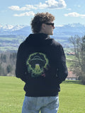 Oversize Hoodie in Schwarz mit auffälligem UFO Backprint und Hanf-Design, Unisex Fit aus Baumwollmischung.